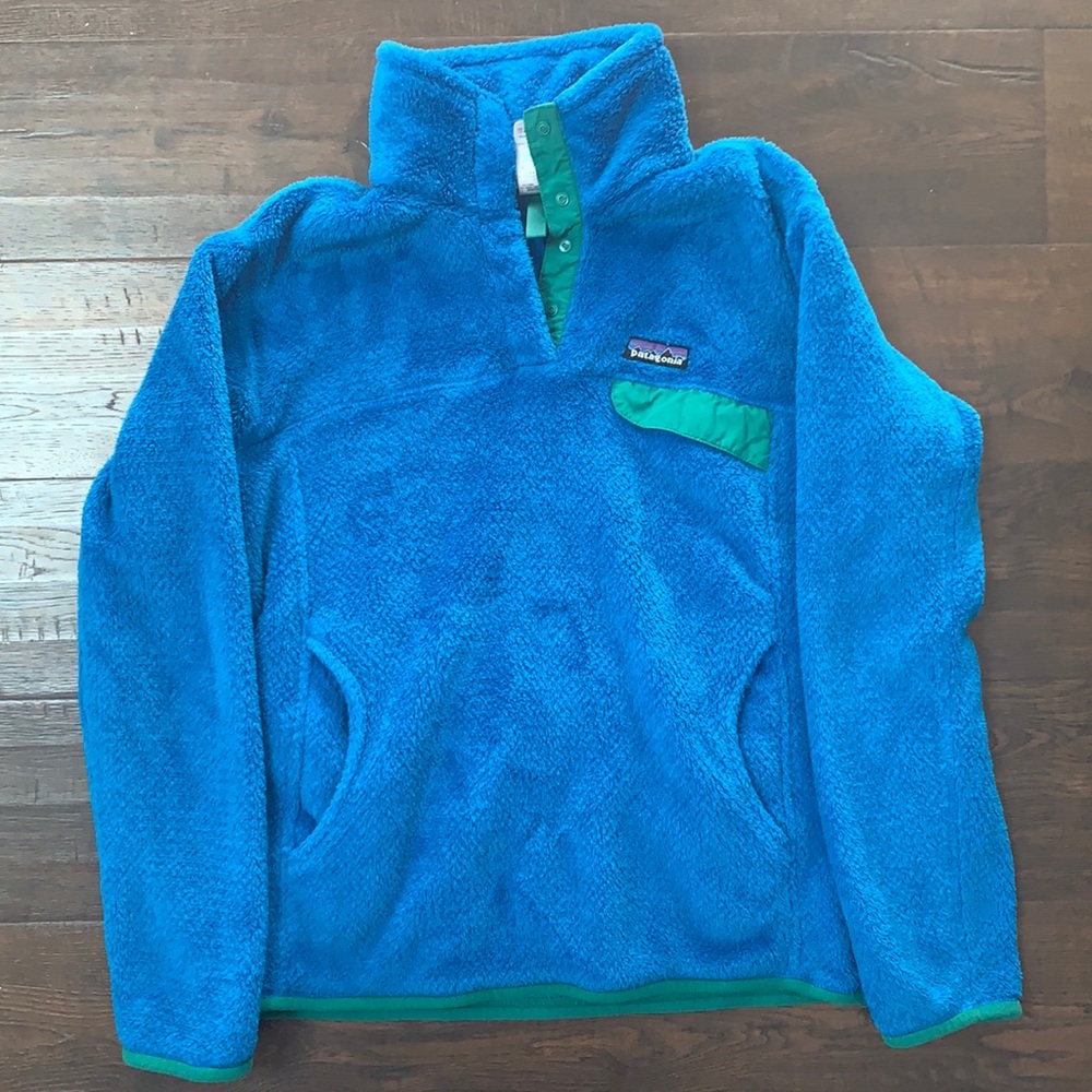 Patagonia women’s fleece snap sweatshirt
